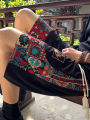 Men's ethnic embroidery pattern shorts with pockets, summer casual drawstring shorts, suitable for outdoor and beach casual wear. 