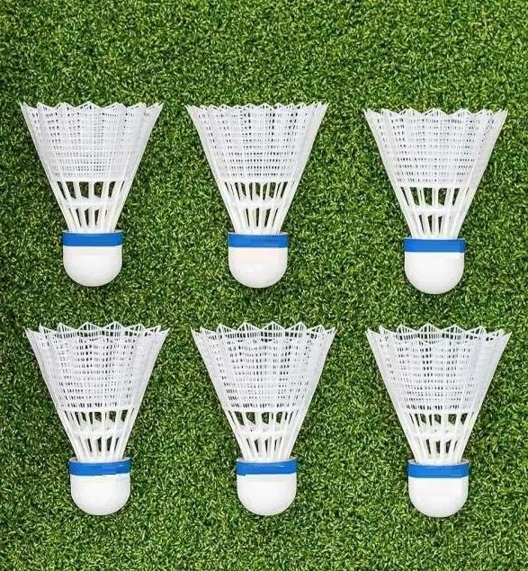 Smash%20500%20Plastic%20Badminton%20Shuttlecocks%20Cork%206Ps%20Cock%20-%20Image%202