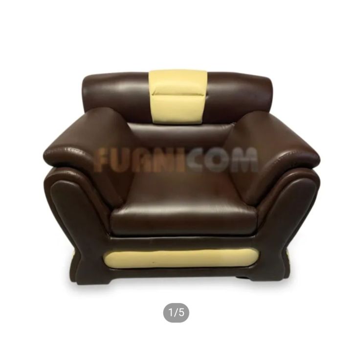 Round%20Wedge%20Luxury%20Armchair%20-%20Image%202
