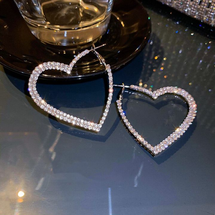 2pcs%20Silver-plated%20Earrings%20Ladies%20Light%20Luxury%20Fashion%20Style%20Exaggerated%20Personality%20Big%20Love%20Wear%20To%20Enhance%20The%20Temperament%20-%20Image%204