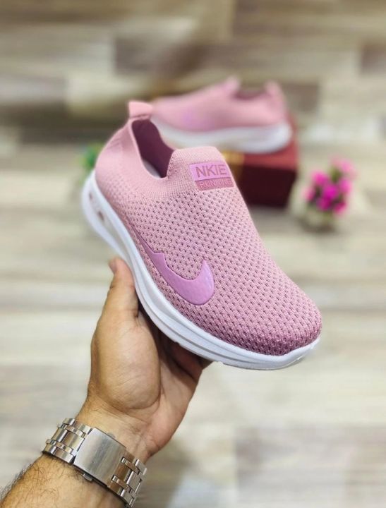 Women%20Pink%20Breathable%20Mesh%20Sneakers%20-%20Lightweight%20Slip%20On%20Running%20Shoes%20for%20Girls%20-%20Casual%20Sports%20Joggers%20&%20Walking%20Shoes%20-%20Image%202