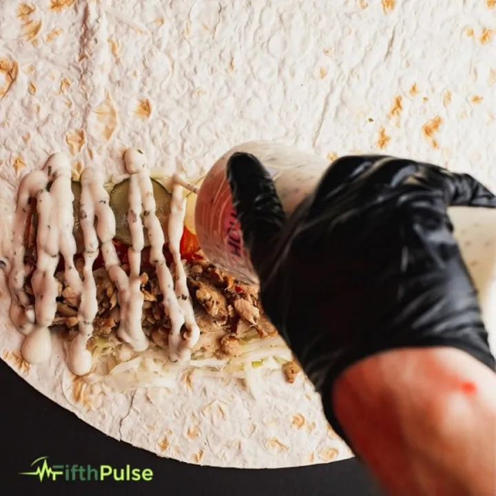 Black%20Vinyl%20Gloves%20Disposable%20Powder%20Free%20and%20Latex%20Free%202%20to%20100%20Pcs%20Multipurpose%20PVC%20Polyvinyl%20Chloride%20Gloves%20for%20Food%20Handling%20Cleaning%20Lab%20Work%20DIY%20Projects%20Gardening%20Pet%20Grooming%20Painting%20and%20Cooking%20X%20Extra%20Large%20Gloves%20for%20Kitchen%20and%20Professional%20-%20Image%207