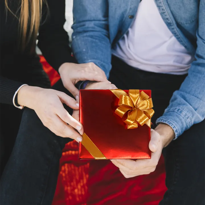 3m*43cm%20Matte%20Red%20Wrapping%20Paper%20Christmas%20Tree%20Packaging%20Gift%20Wrapping%20Paper%20Gift%20Paper%20Suitable%20for%20Birthdays%20and%20Festivals%20-%20Image%206