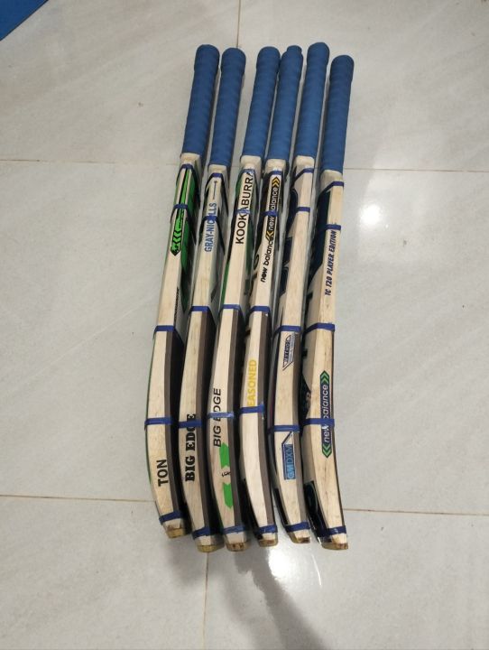 Softball%20Cricket%20Bat%20Low%20Weight%20-%20Image%208