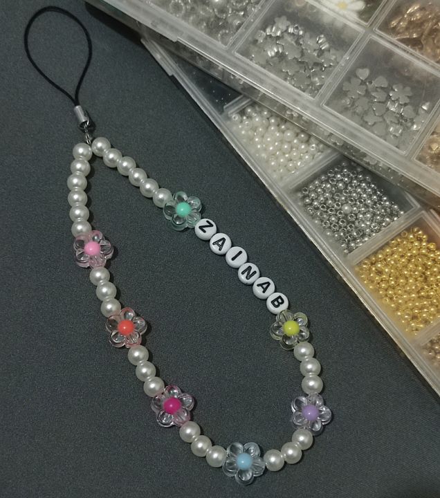 Beaded%20Mobile%20Phone%20Charm%20%E2%80%93Multi%20Flower%20Phone%20Strap%20for%20Girls%20%7C%20Phone%20Charm%20for%20Girls%20%7C%20Trendy%20Pearl%20&%20Beads%20Mobile%20Accessory%20for%20Girls%20-%20Image%204