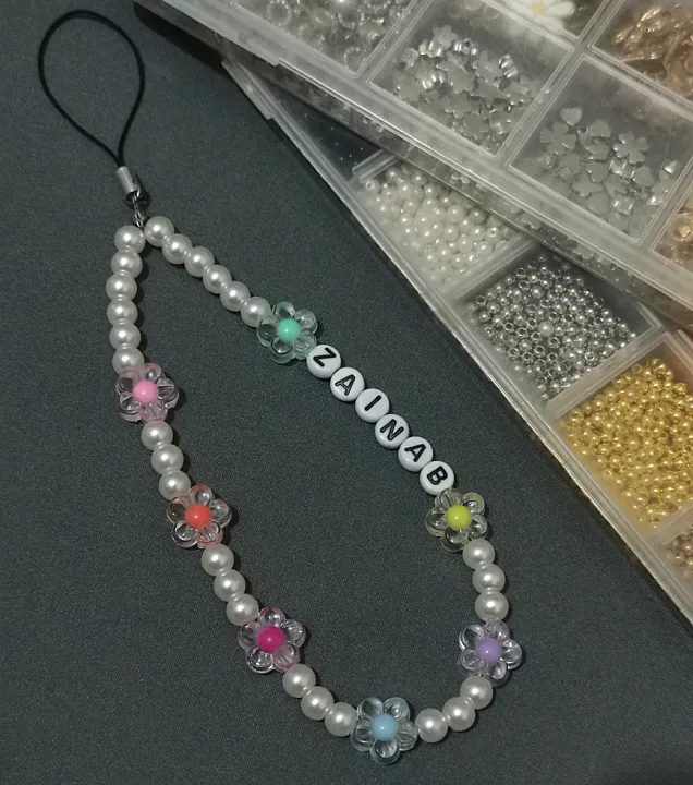 Beaded%20Mobile%20Phone%20Charm%20%E2%80%93Multi%20Flower%20Phone%20Strap%20for%20Girls%20%7C%20Phone%20Charm%20for%20Girls%20%7C%20Trendy%20Pearl%20&%20Beads%20Mobile%20Accessory%20for%20Girls%20-%20Image%204