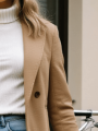 Women's Wool Overcoat Thickened Warm Double-Breasted Wool Coat for Autumn Winter, Button Accented Winter Wool Overcoat. 