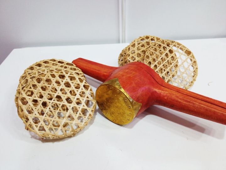 wooden string hopper maker