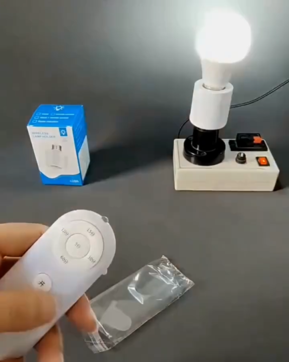 Standard E27 Wireless Remote Control Timer Switch Lamp Holder 110V 220V House Multi Light Switch Baby Room Bedroom Smart Switch