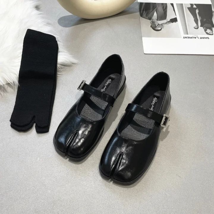Novelty%20Split%20Toe%20flat%20shoes%20woman%20quality%20leather%20mary%20janes%20Japanese%20style%20trotters%20flats%20ankle%20bele%20Tabi%20ninja%20loafers%20women%20-%20Image%203