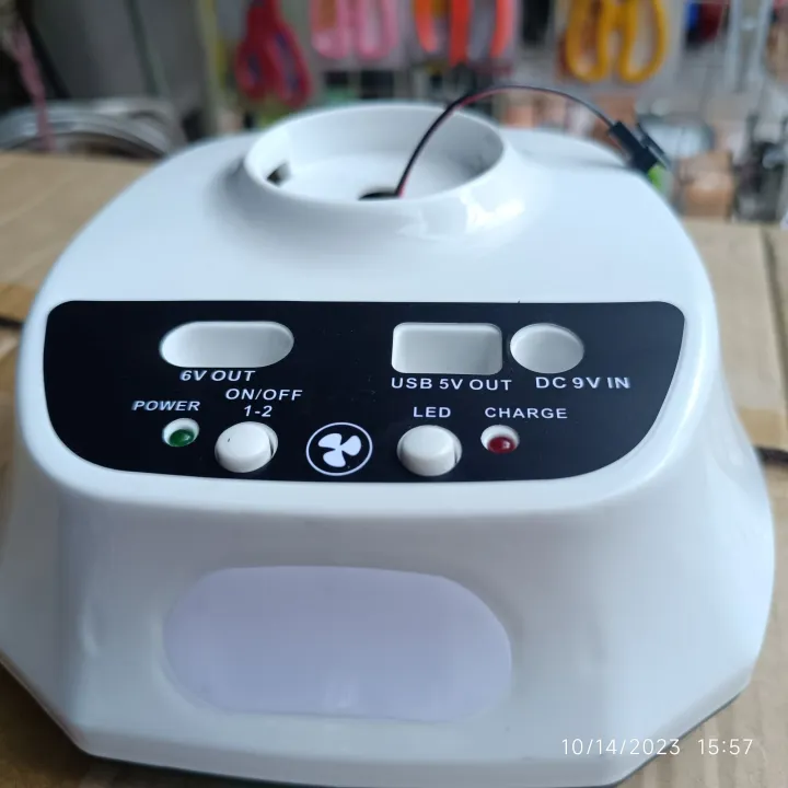 12%20inch%20Rechargeable%20DC%20Solar%20fan%20(Free%20Bulb)%20Energy%20Table%20Fan%20with%20Nigh%20light%20free%20solar%20panel%20-%20Image%203