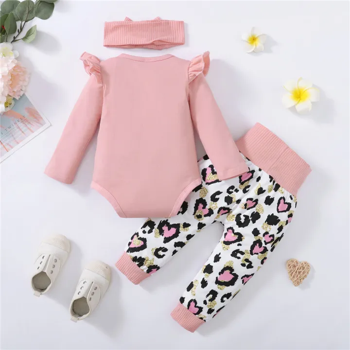 3PCS%20Newborn%20Baby%20Girl%20Daily%20Clothes%20Set%20Mama%20Print%20Long%20Sleeve%20Romper%20Top+Love%20Heart%20Print%20Pant+Headband%20Lovely%20Autumn%20Outfit%20-%20Image%202