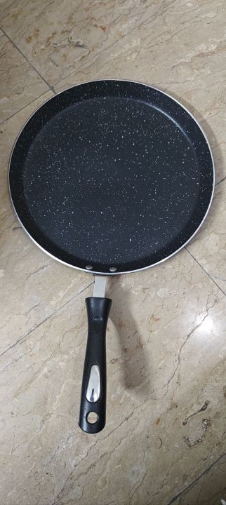 Non%20Stick%20Tawa%2030%20cm%20Roti%20Tava/%20Paratha%20Pan/%20Baking%20Disk%2030%20cm%20-%20Image%203