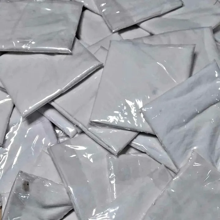 100%25%20cotton%20white%20bed%20sheet%0A45%C3%9773%20inches%20/%20114%C3%97185%20cm%20-%20Image%204