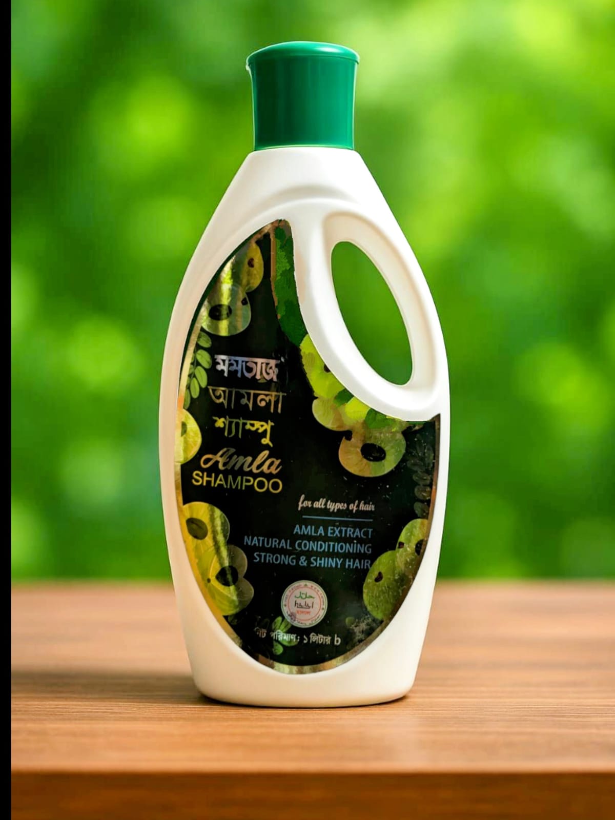 Henna Powder/ Mehedi pata Gura=90gm. This product is made of natural ingredients. It does not contain any chemicals.