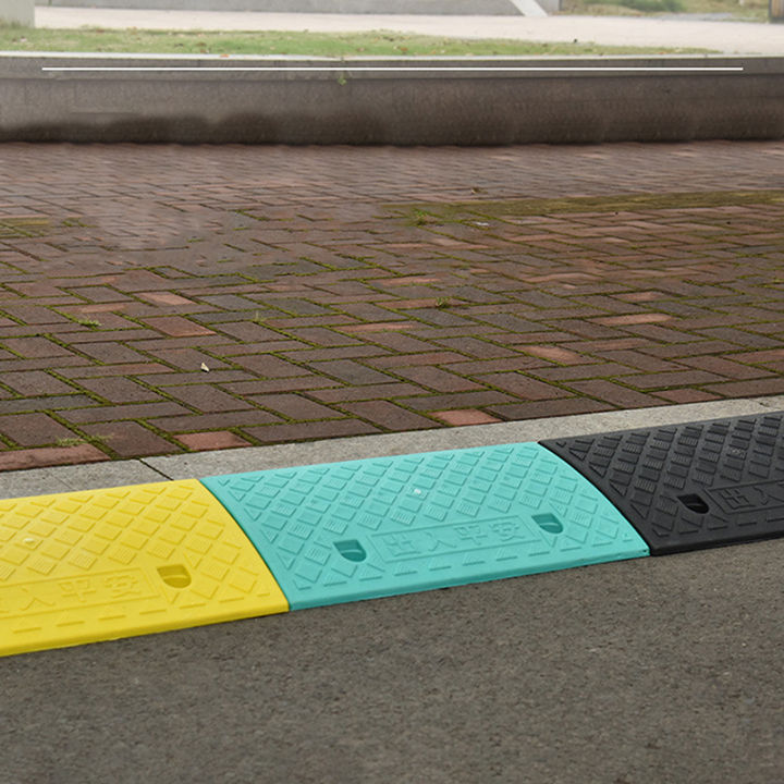 1%20Pc%20Plastic%20Curb%20Ramp,%20Non-Slip%20Threshold%20Ramp,%2030/40/50%20Mm%20Height,%20For%20Cars,%20Bicycles,%20Wheelchairs%20%E2%80%93%20Smooth%20Uphill%20Transition%20-%20Image%202