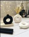 Minimalist Donut Vase – Concrete Decorative Flower Pot for Home & Office + Free Gift. 
