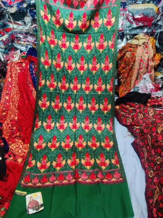 Orginal%20Kashmiri%20Poshmina%20Shawl%20For%20Women%20-%20Image%203
