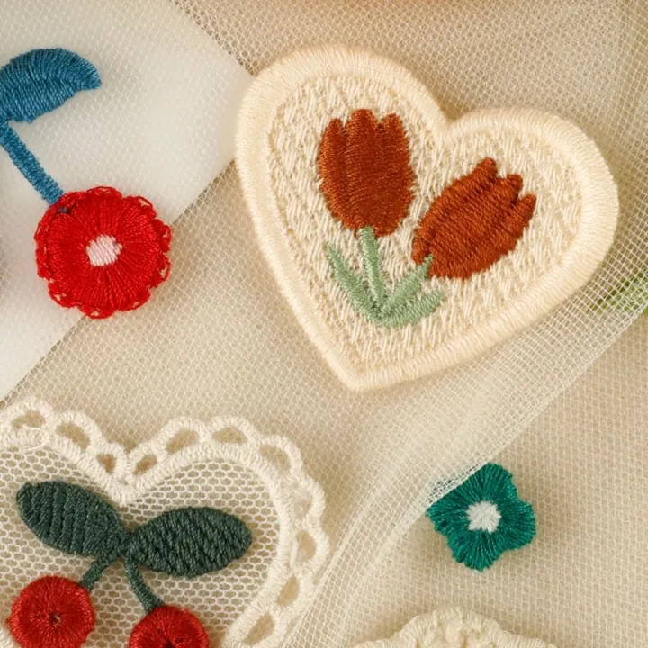 Fashion%20Cherry%20Flower%20Lace%20Clothing%20Patches%20Multifunction%20Embroidered%20Fabric%20Patch%20Sew-on%20DIY%20Applique%20Clothing%20Accessories%20-%20Image%204