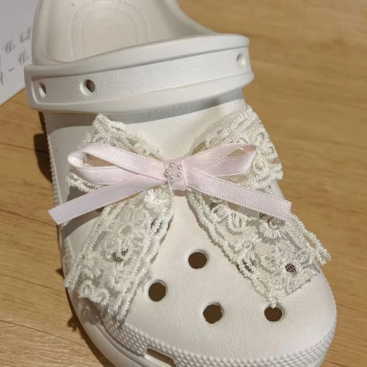 New%202PCS%20Elegant%20Lace%20and%20Artificial%20Bow%20DIY%20Shoe%20Charms%20White%20Lace%20&%20Ribbon%20Bows%20for%20Clogs%20Sandals%20Party%20Gifts%20Favors%20-%20Image%205