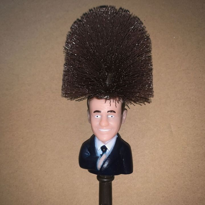 Toilet%20Brush%20WC%20Borstel%20Emmanuel%20Macron%20Brosse%20Cartoon%20Toilet%20Brush%20with%20Holder%20Creative%20Bathroom%20Cleaner%20Unique%20Gag%20%20-%20Image%205