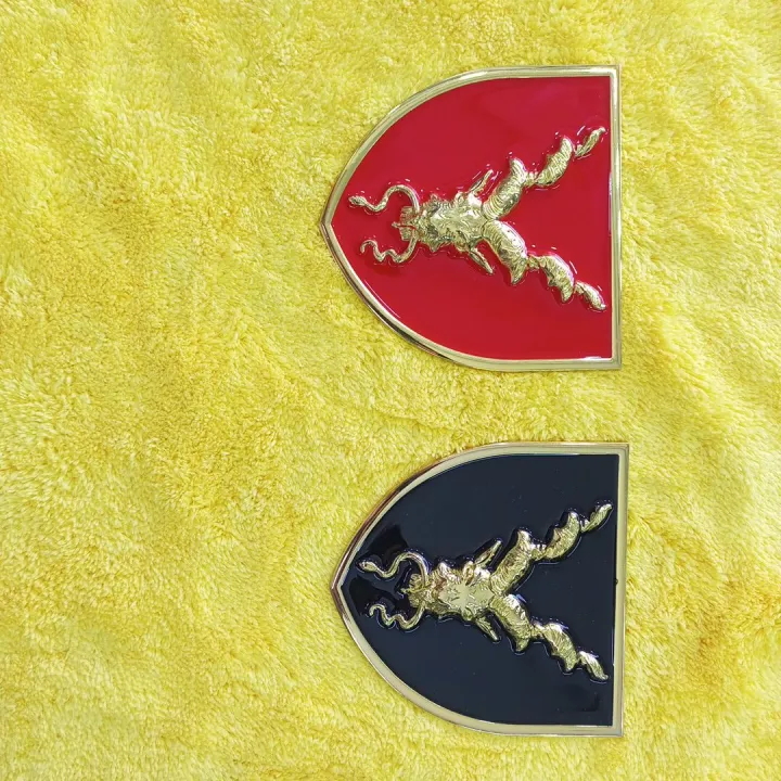 Front%20grill%203D%20badge%20MARKHOR%20Metallic%20black%20or%20Red%20-%20Image%206