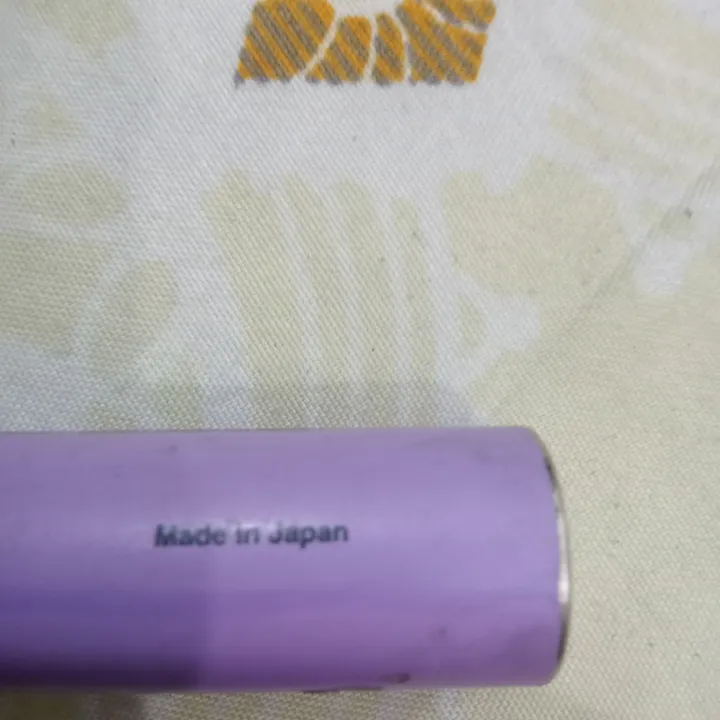 CGR18650E%20lithium%20cell%202800%20mah%20-%20Image%206