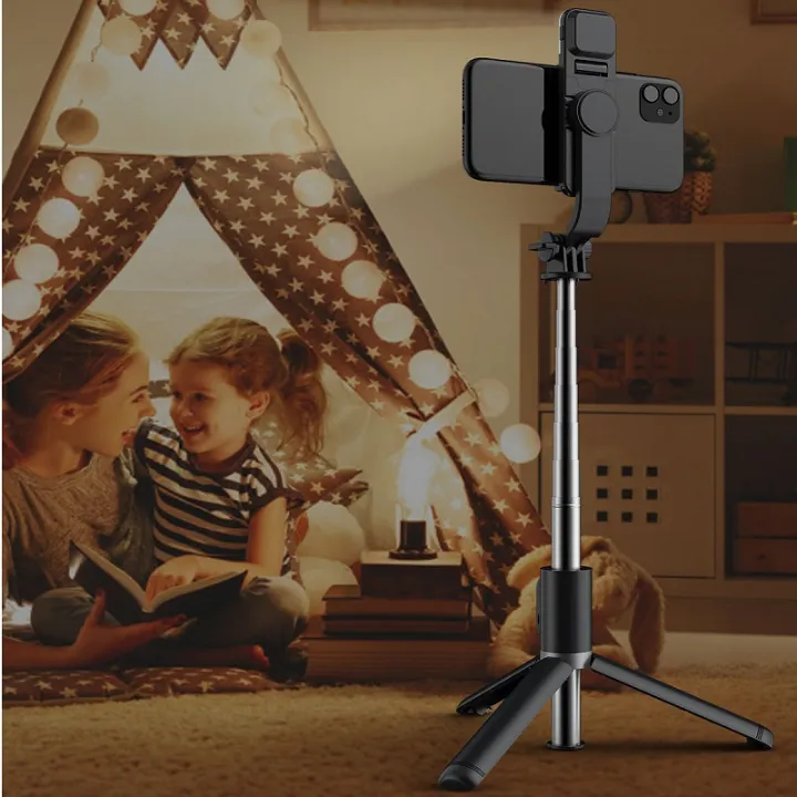 Q02S%20Bluetooth%20Wireless%20Selfie%20Stick%20145cm%20Mini%20Tripod%20Extendable%20Monopod%20with%20fill%20light%20Remote%20shutter%20For%20Ios%20Android%20phone%20-%20Image%205