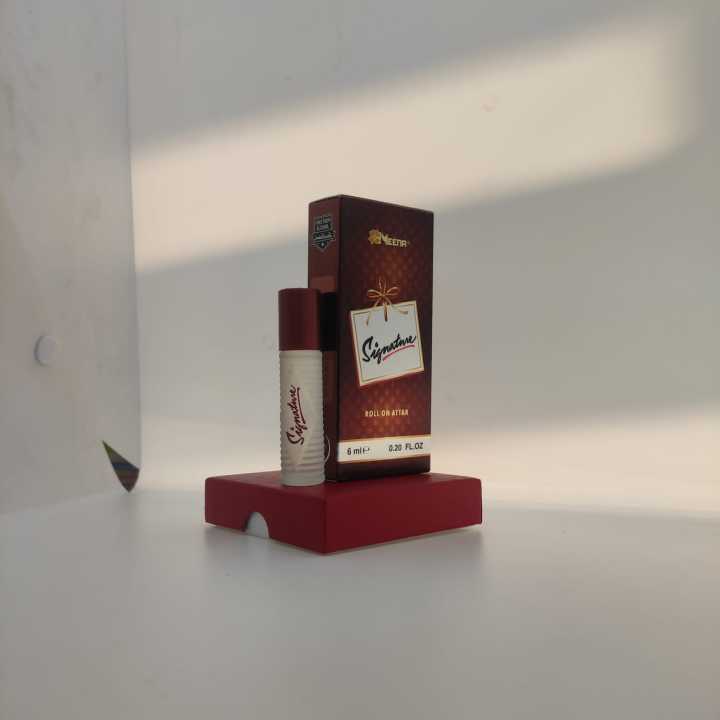 Signature%20Roll%20On%20Concentrated%20Perfume%20Oil%20For%20Men%20%7C%20Long%20lasting%20Attar%20-%20Image%202