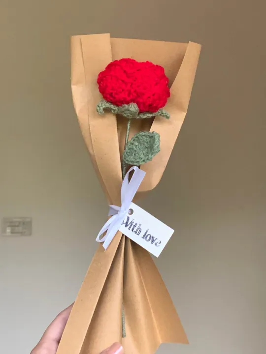 Handmade%20crochet%20rose%20with%20complementary%20khaaki%20wrapping/%20crochet%20rose%20-%20Image%209