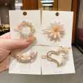 4Pcs, Set Sweet Crystal Hair Clips for Women, Korean Bow, Pearl, Star, Moon, Starfish, Bear Hairpins, Stylish Hair Accessories. 