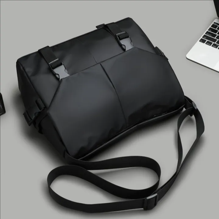 New%20Men's%20Casual%20Crossbody%20Bag%20Large%20Capacity%20%20Storage%20Lightweight%20Oxford%20Shoulder%20Bag%20Fashionable%20Daily%20Travel%20Messenger%20Bag%20-%20Image%204