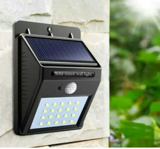 Solar motion sensor light