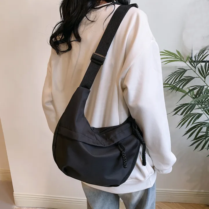 New%20style%20crossbody%20handbag%20for%20women,%20fashionable%20mini%20street%20small%20shoulder%20bag,%20lightweight%20and%20single-shoulder%20design.%20-%20Image%206