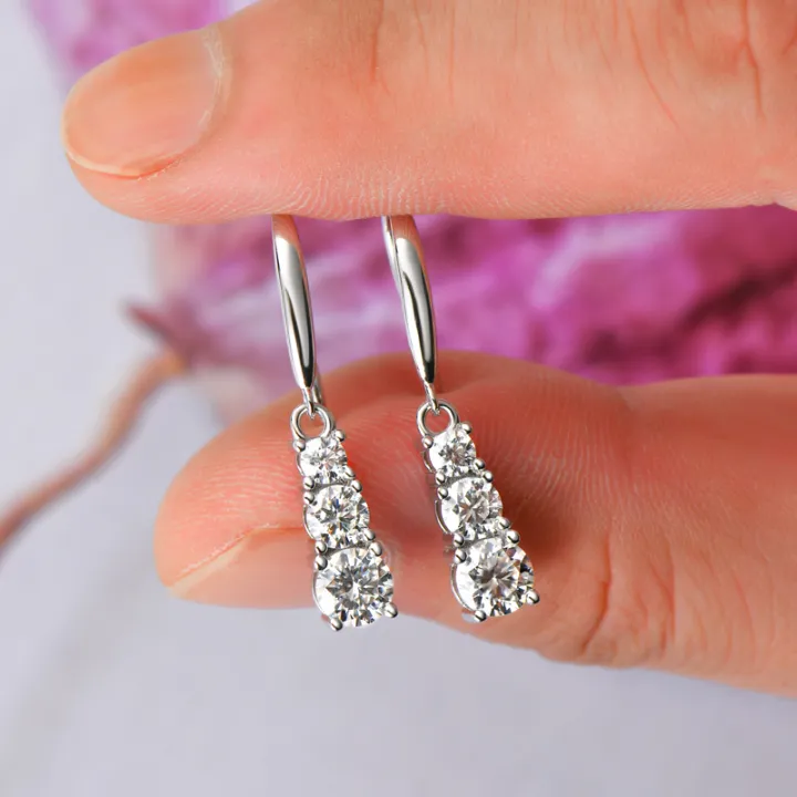 IOGOU%20Original%20925%20Sterling%20Silver%201.80CTTW%20D%20Color%20Moissanite%20Drop%20Hook%20Earrings%20for%20Women%203-Stone%20Dangel%20Earring%20Wedding%20Hoops%20-%20Image%205