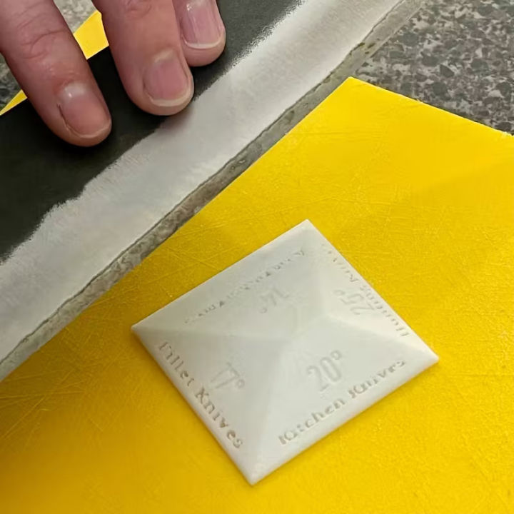 1/2Pieces%20ening%20Stone%20Aid%20Multiple%20Angle%20Grinding%20Angle%20Guide%20Rail%20Non-Slip%20Essential%20Outdoor%20Tableware%20-%20Image%205