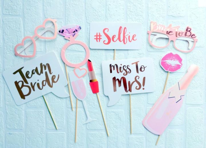 ROSE%20GOLD%20FOIL%20TEAM%20BRIDE%20MISS%20TO%20MRS%20PHOTO%20BOOTH%20PROPS%20-%20Image%203