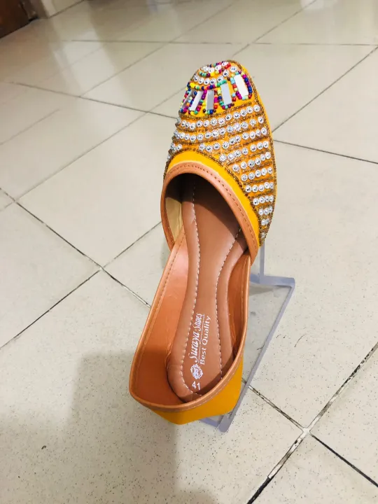 Pakistani%20Ladies%20Nagra%20Full%20%20Best%20Ladies%20Nagra%20Pakistani%20Design%20and%20New%20Collection%20Girls%20Shoes.%20-%20Image%204
