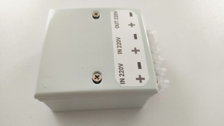 AC-220V%202250W%2010%20Ampere%20Automatic%20Changeover%20Switch%20-%20Change%202%20AC%20Line%20Automatic%20-%20Manage%20wapda%20/%20K-Electric%20and%20Solar%20Inverter%20-%20we%20have%20Customize%20Watts%20And%20Amps%20-%20Available%20more%20feature%20with%20customize%20-%20Image%202