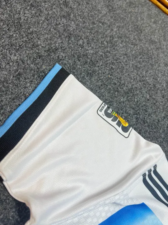 Argentina%20Jersey%20with%20Official%2010%20Number%20print%20Argentina%20home%20jersey%20with%2010%20number%20-%20Image%209
