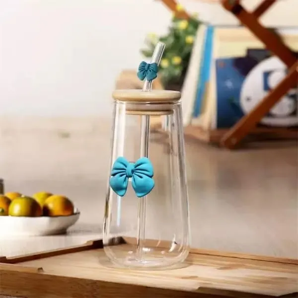 Transparent%20Bow%20Glass%20Cup%20with%20Bamboo%20Lid%20&%20Straw%20%E2%80%93%20Perfect%20for%20Juice,%20Coffee%20&%20Smoothies%20(Random%20color)%20-%20Image%205