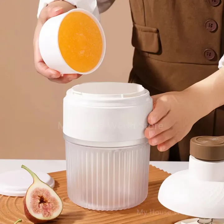 Handheld%20Shaved%20Ice%20Maker%20with%20Ice%20Cube%20Trays%20BPA%20Free%20Portable%20Manual%20Snow%20Cone%20Crusher%20for%20Home%20Use%20-%20Image%202