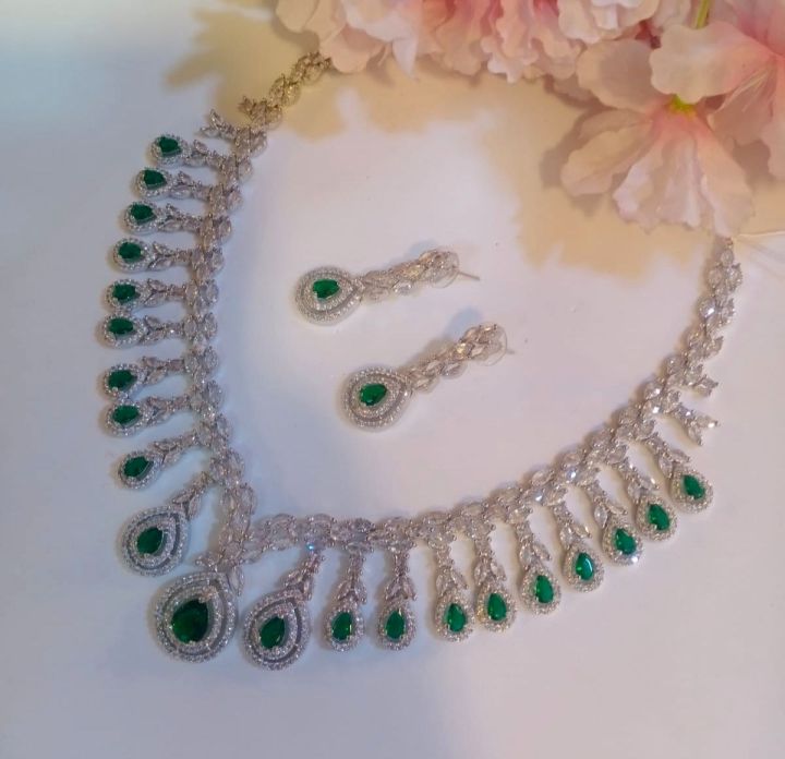 New design party wear bridal jewelry necklace set diamond cut AD stone green color beautiful design necklace set for women