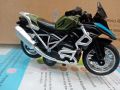 METAL BIKE LIGHT AND MUSIC TOY. 