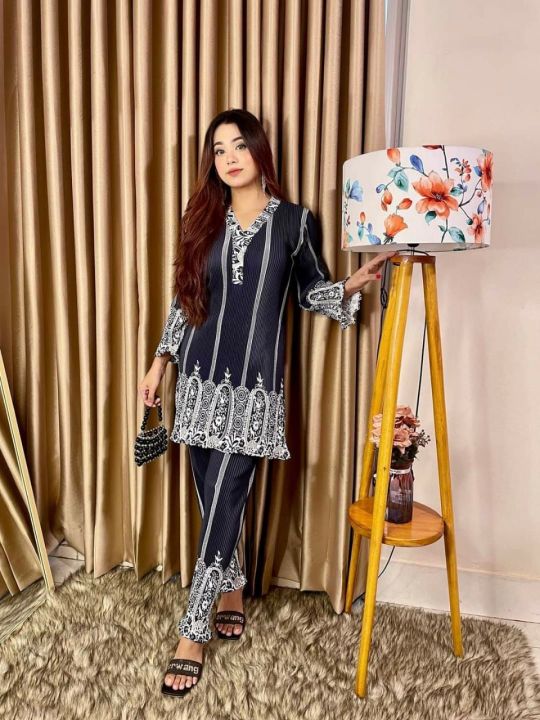 Pakistani%20two%20pis%20-%20Image%207