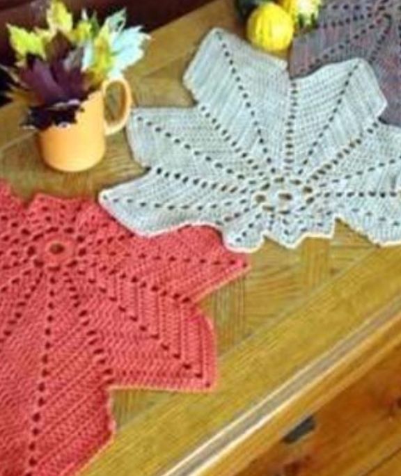 handmade%20crochet%20table%20mate%203%20mate%20available%20-%20Image%203