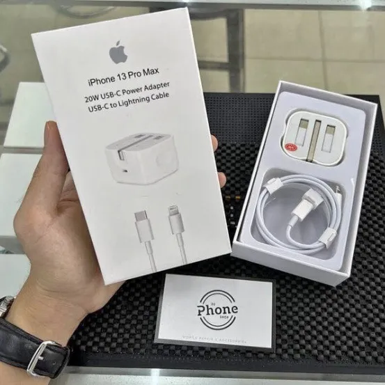 iPhone%2013%20pro%20max%2020W%20USB-C%20Power%20Adapter%20USB-C%20to%20Lightning%20Cable%20Charging%20Dock%20For%20Apple%20Wall%20Charger%20-%20Image%202