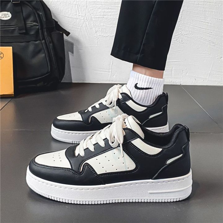 New%20Stylish%20white%20and%20black%20Sneakers%20for%20men%20-%20Image%202