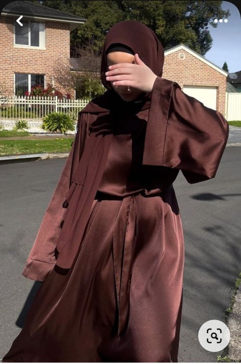 Plain silk abaya