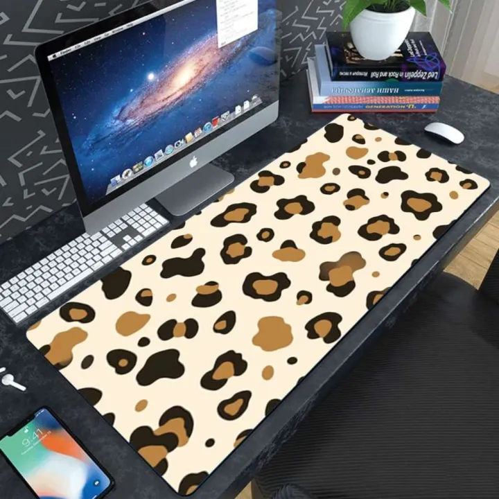 Trendy%20Brown%20Leopard%20Print%20Large%20Desk%20Mat,%20Minimalist%20Leopard%20Extended%20Mouse%20Pad,%20Non-Slip%20Desk%20Pad%20for%20Home%20Office%20Decor%20-%20Image%206